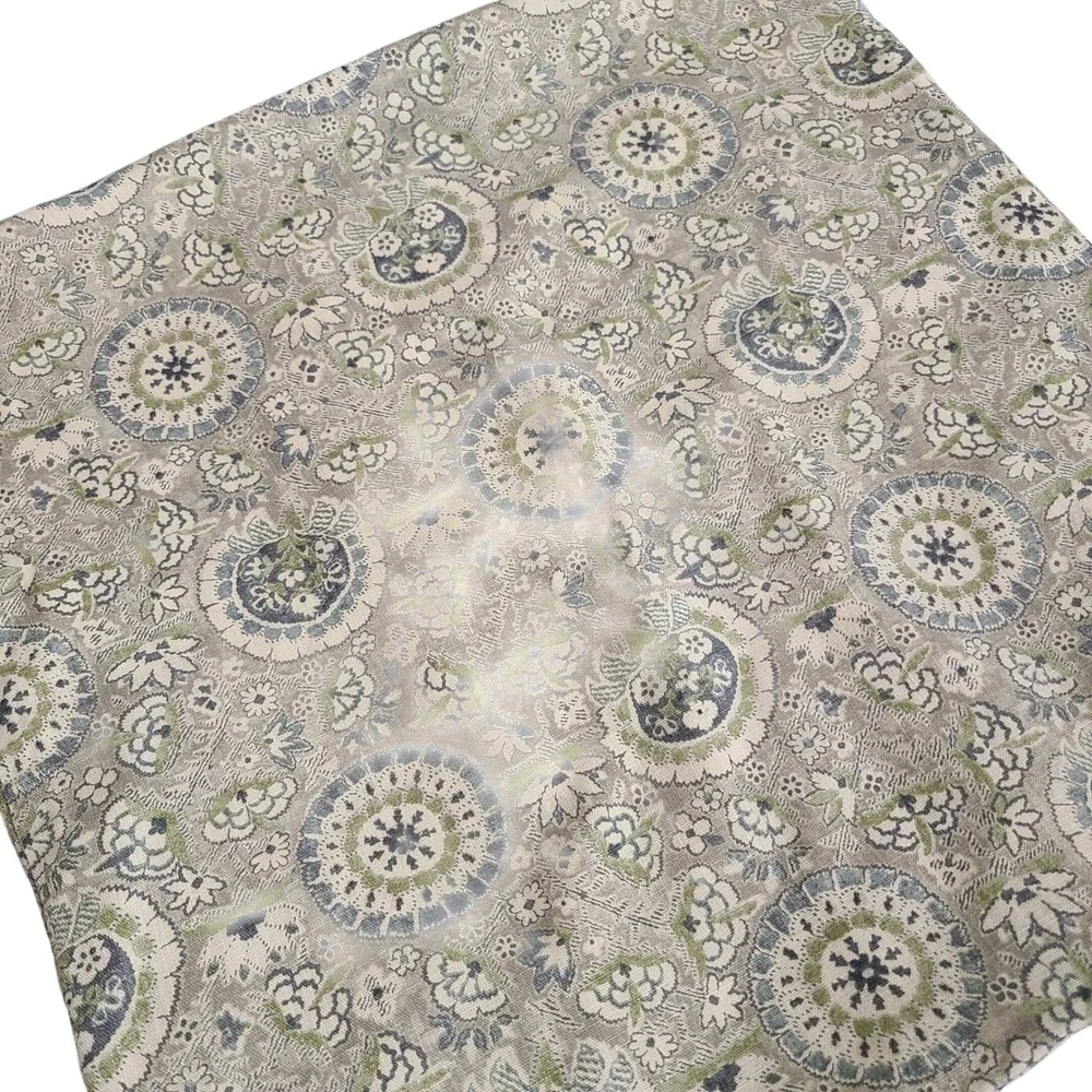 POTTERY BARN Green‎ Ivory Floral Medallion Pillow Sham 17